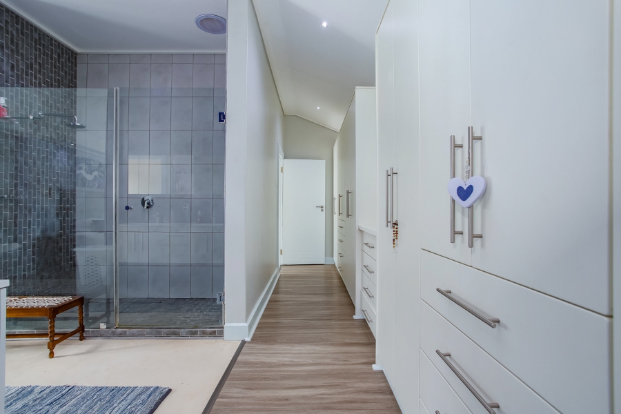 4 Bedroom Property for Sale in Pearl Valley at Val de Vie Western Cape